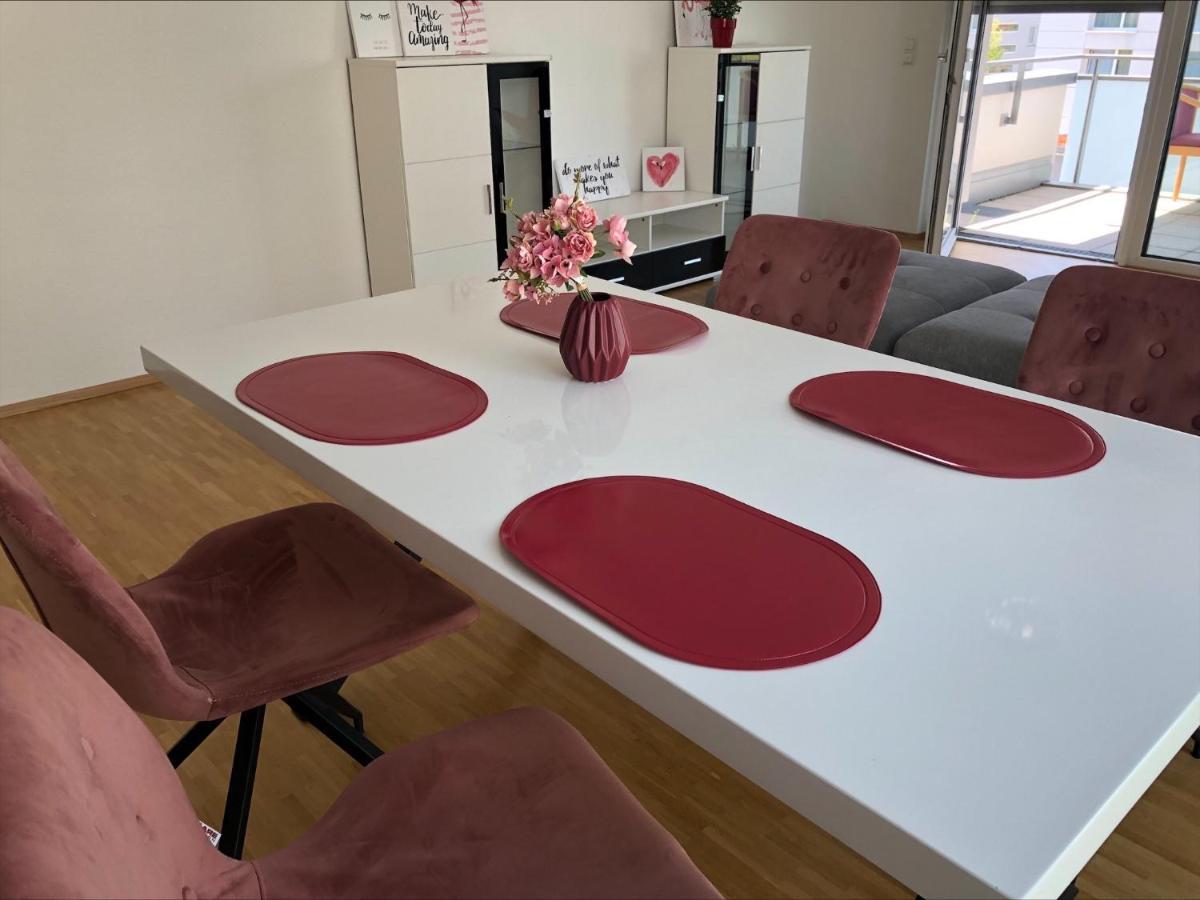 Moderne Alpenblick Apartment Friedrichshafen Dış mekan fotoğraf