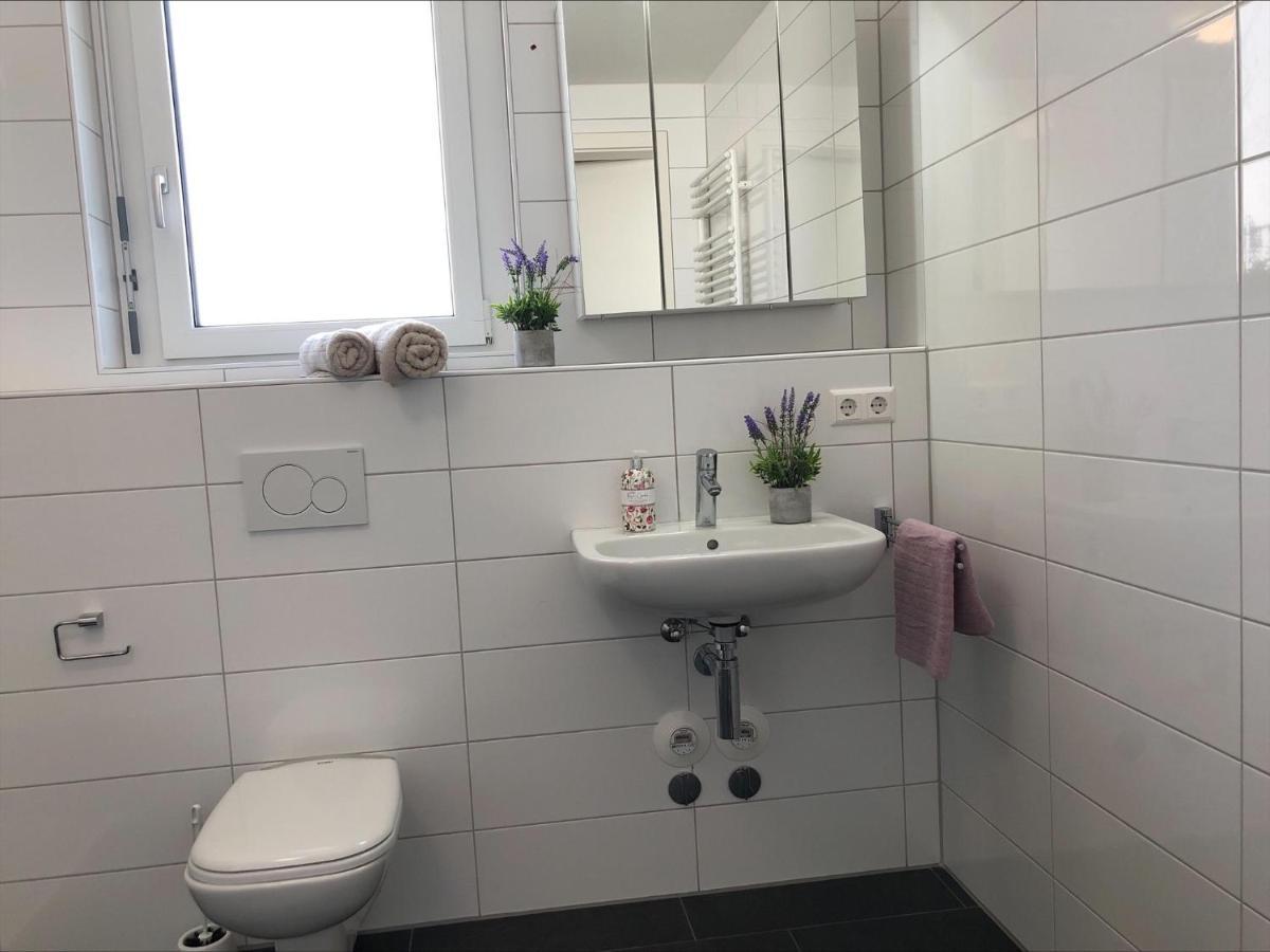 Moderne Alpenblick Apartment Friedrichshafen Dış mekan fotoğraf