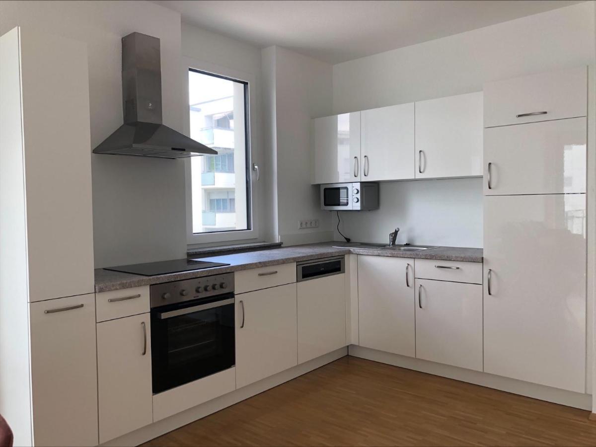 Moderne Alpenblick Apartment Friedrichshafen Dış mekan fotoğraf