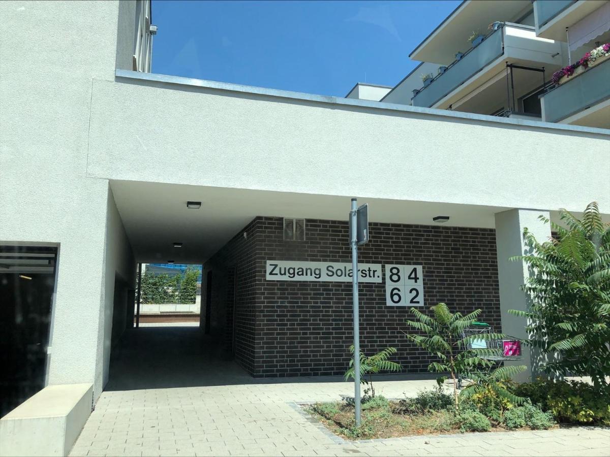 Moderne Alpenblick Apartment Friedrichshafen Dış mekan fotoğraf